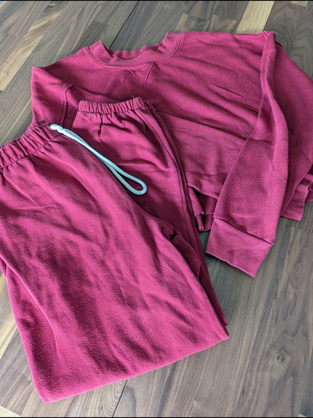 Colsie Cozy Burgundy Sweatshirt and Sweatpants Set